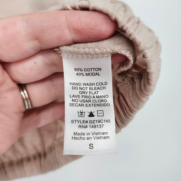 Molly Green NWT Cropped Top Size S Light Tan Soft Neutral‎ Minimalist - Picture 5 of 6